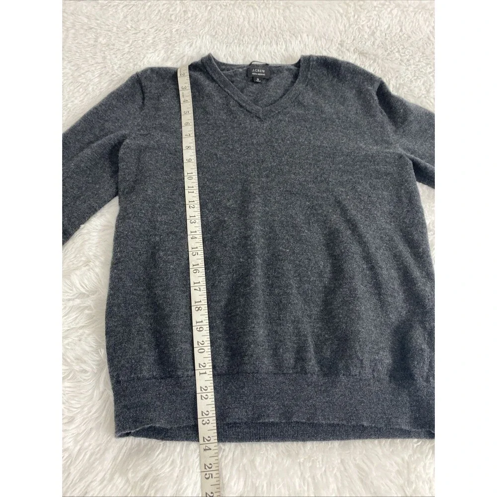 J. Crew Sweater Top Size M 100% Merino Wool Womens Dark Gray V Neck Soft Slim